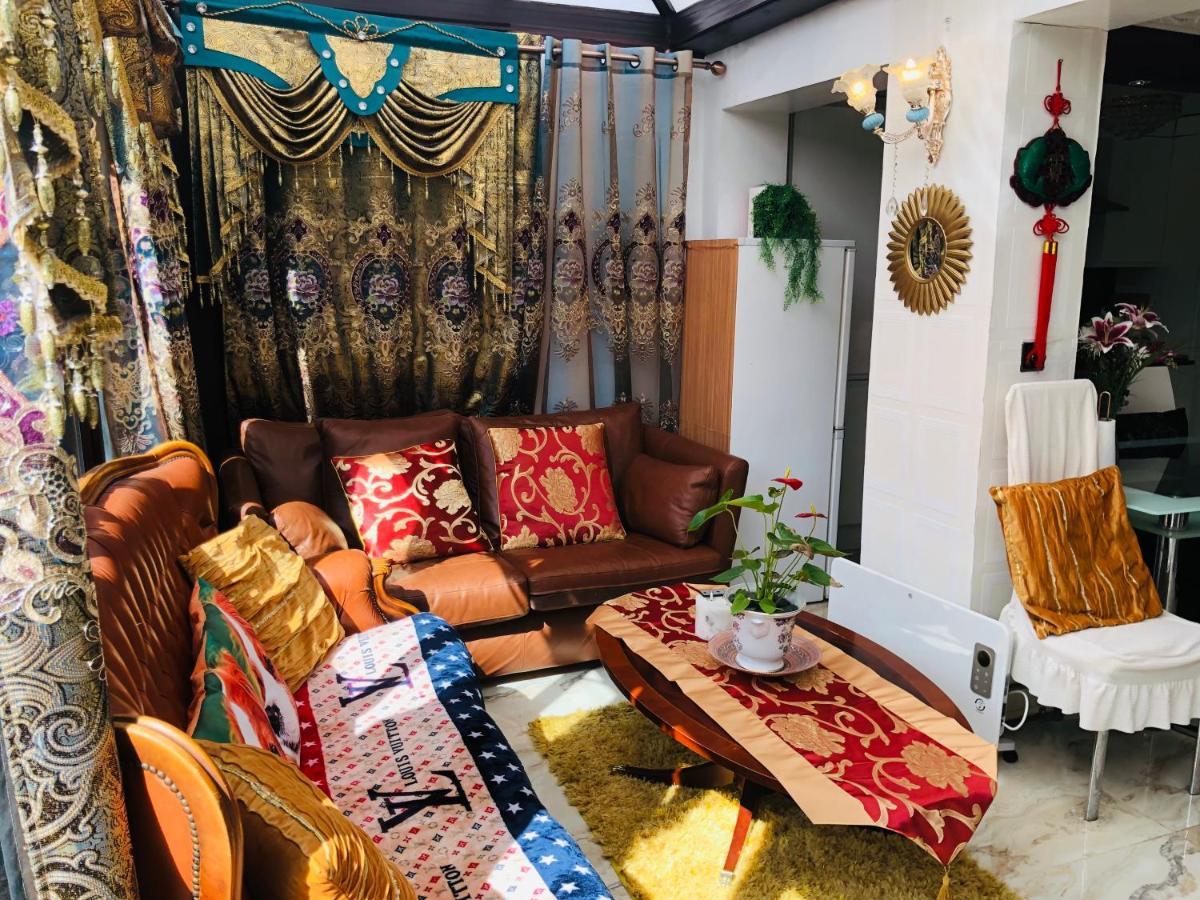 Cheerful 4 Bedroom House With Garden Free Parking London Exterior foto