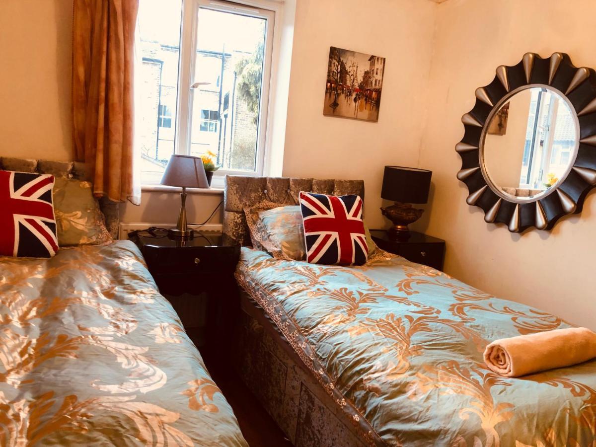 Cheerful 4 Bedroom House With Garden Free Parking London Exterior foto